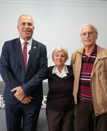 Başkan Ünal Işık, öğretmeni Ayşe Küçük’ü ziyaret etti (4)