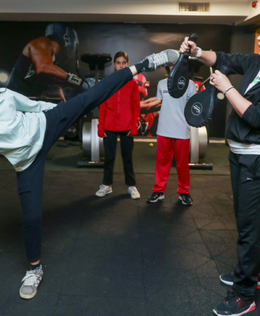 Buca Belediyesi'nden kadınlara savunma dersleri 05