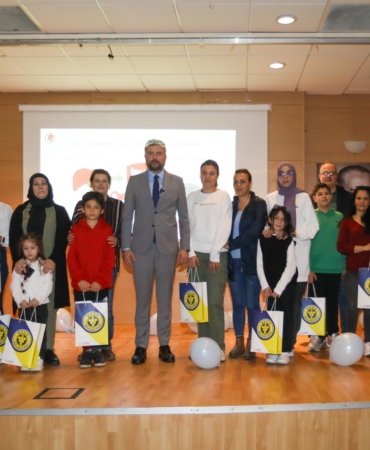 Buca'da sensör cihazları hastalara dağıtıldı 08