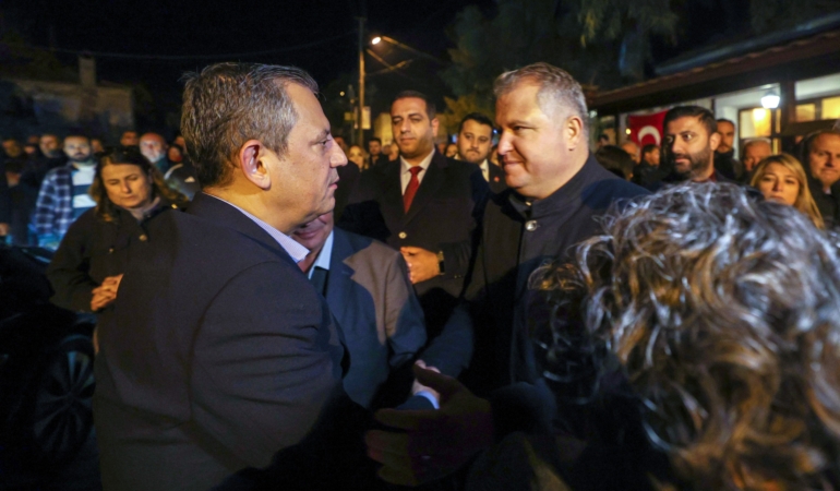 CHP GENEL BAŞKANI ÖZGÜR ÖZEL TAZİYE ZİYARET FOTOĞRAFLARI (4)