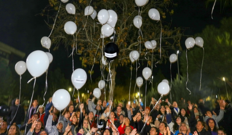 Kadınların yarım kalan gülüşleri Karabağlar'da tamamlandı (3)