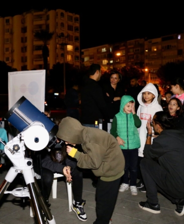 Karabağlarlı çocuklar gökyüzü ile buluştu (2)