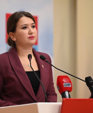 chp-genel-baskan-yardimcisi-gokcen-basin-toplantisi-duzenledi_e2054de