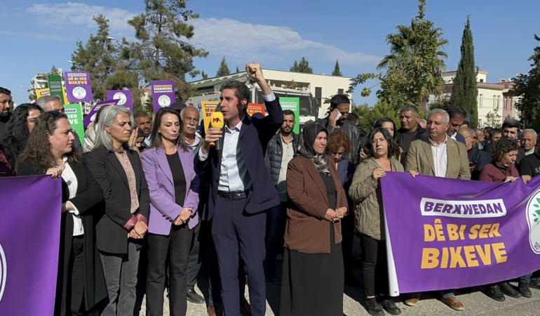 e8f83250-ac54-45e1-9890-294938744408