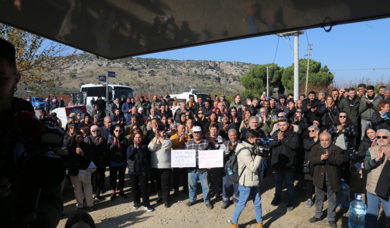 meryem ana evi önü (1)