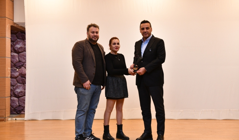 2861c921-2ba0-4d3e-8d96-30a99241b637