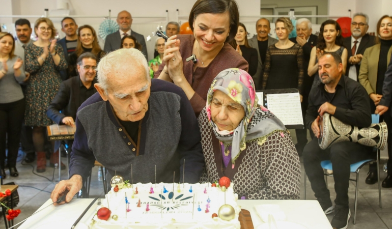 Başkan Kınay huzurevi ziyareti (2)