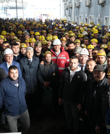 Başkan Zeyrek, Dünya Madenciler Günü’nde Soma’daydı (2)