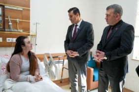 Başkan Zeyrek’ten Şiddet Mağduru Kadınlara Destek Ziyareti (1)