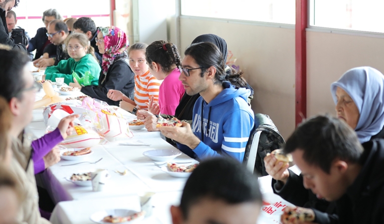 Bayraklı’da Dünya Engelliler Günü kutlandı (2)