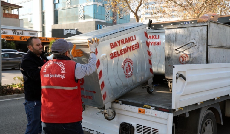 Bayraklı’da çöp konteynerleri yenilendi (4)
