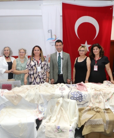 Bayraklı’da ‘Gelenekten geleceğe kadın buluşmaları’ (2)