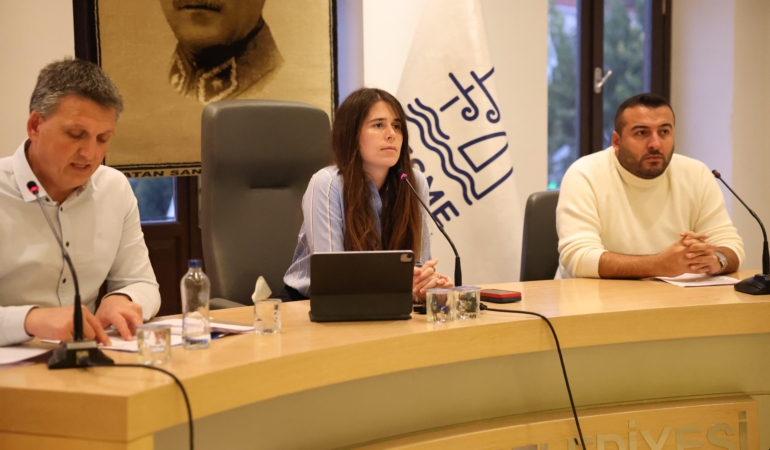 Çeşme Belediyesi Aralık Ayı Olağan Meclis Toplantısı gerçekleştirildi