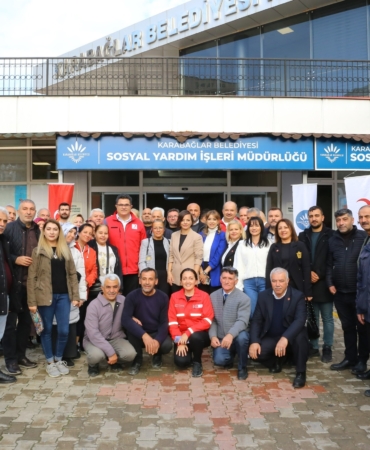 Karabağlar Belediyesi sosyal market yeni yerinde (6)