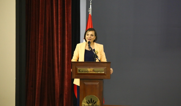 Karabağlar'da eğitimin dünü bugünü konuşuldı (4)