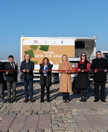 Konak’tan Sıfır Atık atağı Atık yönetimine UNDP’den 11 araçlık destek (1)