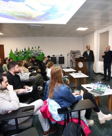 d9de9d20-bc2c-48ae-b8ca-a7c4c696d125