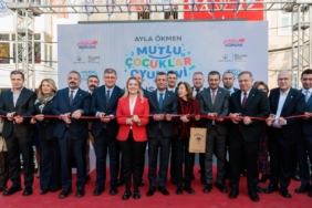 Ayla Ökmen Mutlu Çocuklar Oyun Evi açılışını CHP Lideri Özel gerçekleştirdi (4)