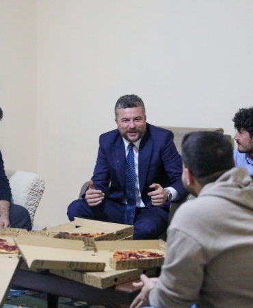 Başkan Görkem Duman öğrenci evine konuk oldu 01