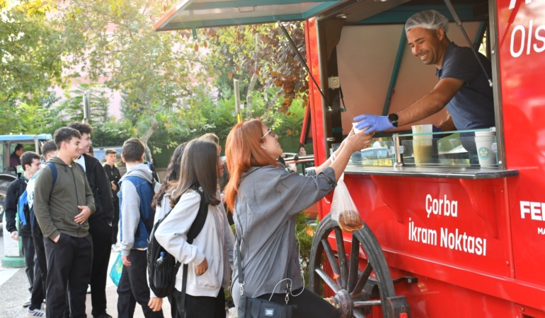 Büyükşehir Belediyesi’nin “Günaydın Çorbası” 154 Bin Kişiye Ulaştı (4)