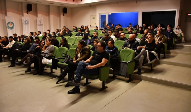 Büyükşehir’den Personellere Etkili İletişim Eğitimi (4)