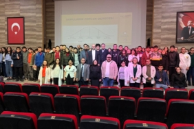Manisa Büyükşehir’den Öğrencilere Sınav Kaygısıyla Mücadele Desteği (3)