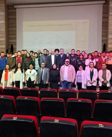 Manisa Büyükşehir’den Öğrencilere Sınav Kaygısıyla Mücadele Desteği (3)