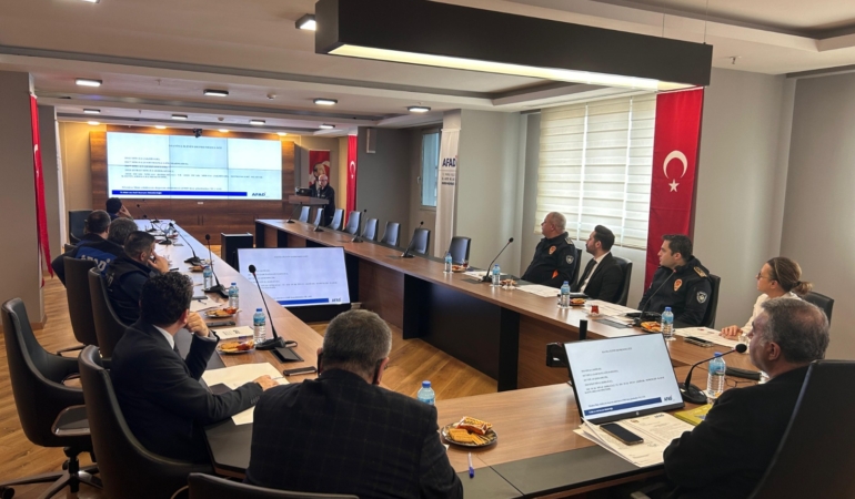 Manisa Olası Afetlere Karşı Hazırlanıyor (1)