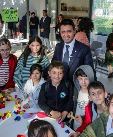 1da3e4a5-8071-4d24-944d-31507c59471b