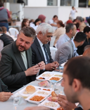 Belediye Başkanı Görkem Duman'dan iftar daveti 02