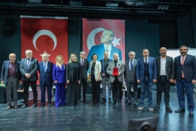 Gazetecilerin sorunları Konak’ta konuşuldu (1)