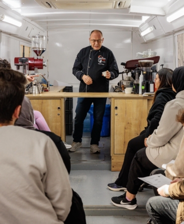 Konak’ta Mobil Barista Kursu mezunlarını verdi (11)