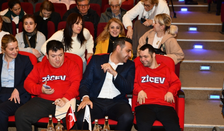 bab1b048-2b05-4e12-bf70-56f40ad1c08b