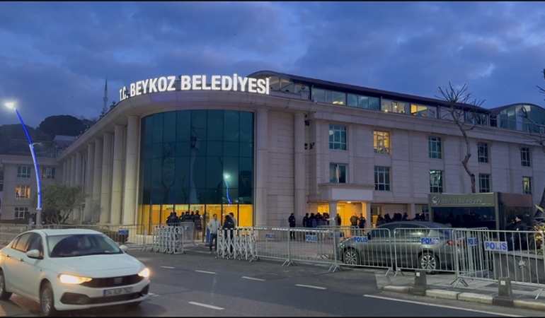 thumbs_b_c_8fb33c8396f877d8b1fa36502879c455