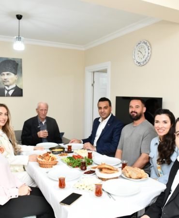 5f04a5e0-9ac3-43c2-8b59-69e4ece75a12