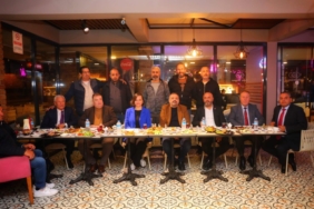 Başkan Kınay taksicilerle sahur yaptı (1)