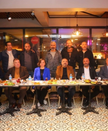 Başkan Kınay taksicilerle sahur yaptı (1)