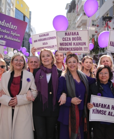 Konak’ta Kadınlar Günü dayanışması (1)