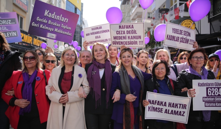 Konak’ta Kadınlar Günü dayanışması (1)