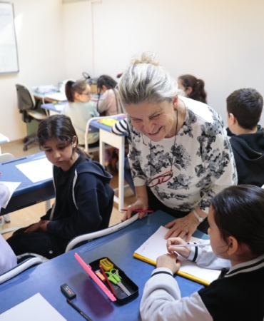 Konak’ta çocuklar hem eğleniyor hem öğreniyor (3)