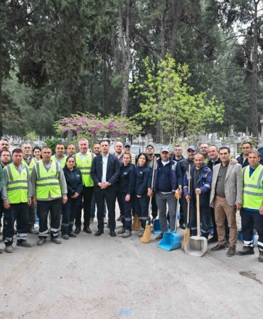 Mezarliklara temizlik ve bakim (2)