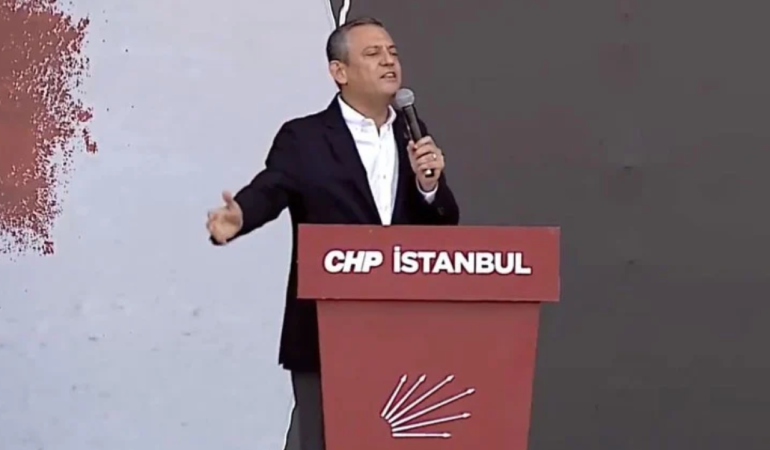 chp-lideri-ozgur-ozel-maltepe-mitinginde-j8ed