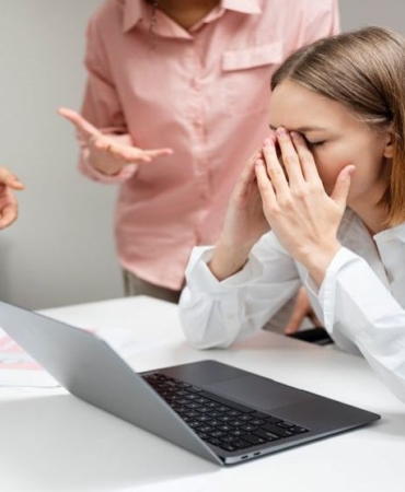 isyerlerinde-mobbing-genelgesi-resmi-gazetede-yayimlandi-20250306004220