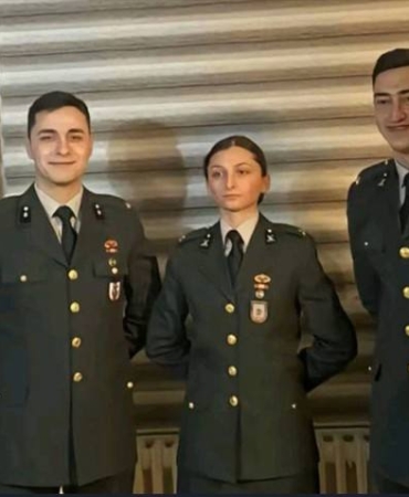 photo_5947090350206207807_y