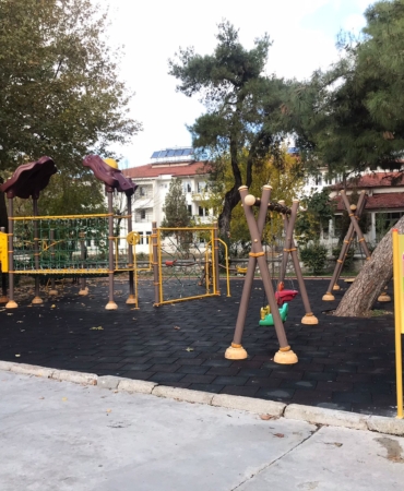 Büyükşehir, Çocuk Hakları Panoları İle Farkındalık Oluşturuyor (2)