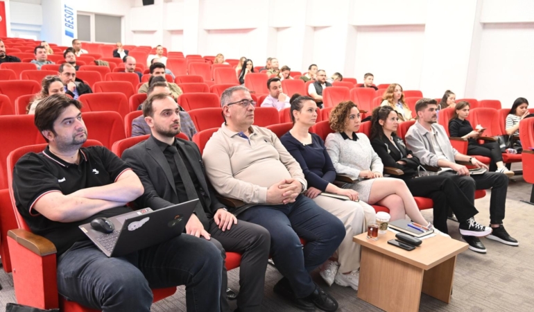 Büyükşehir’den Enerji Verimliliğine Yönelik Önemli Adım (4)