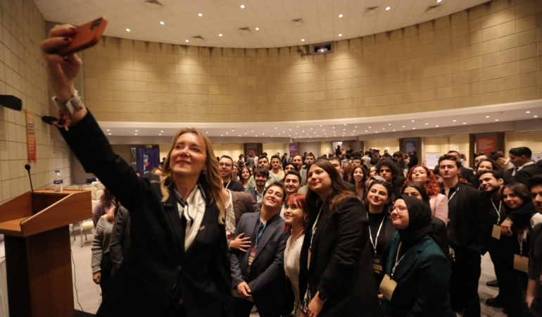 Gençler iklim krizine karşı seslerini Konak’tan yükseltecek (2)