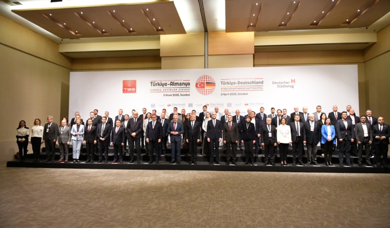 Manisa Büyükşehir Türkiye-Almanya Kardeş Şehirler Zirvesi’ne Katıldı (1)