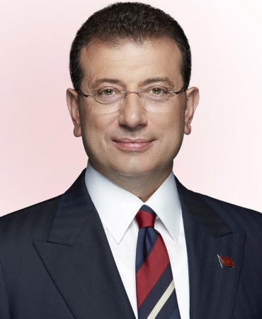 photo_6046219483888076142_y