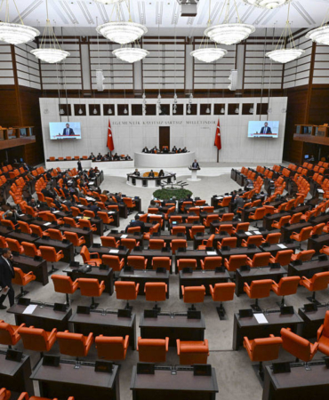 tepkiler-sonuc-verdi-iktidardan-iklim-kanunu-nda-geri-adim